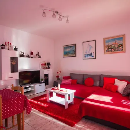Apartment M&j Supetar